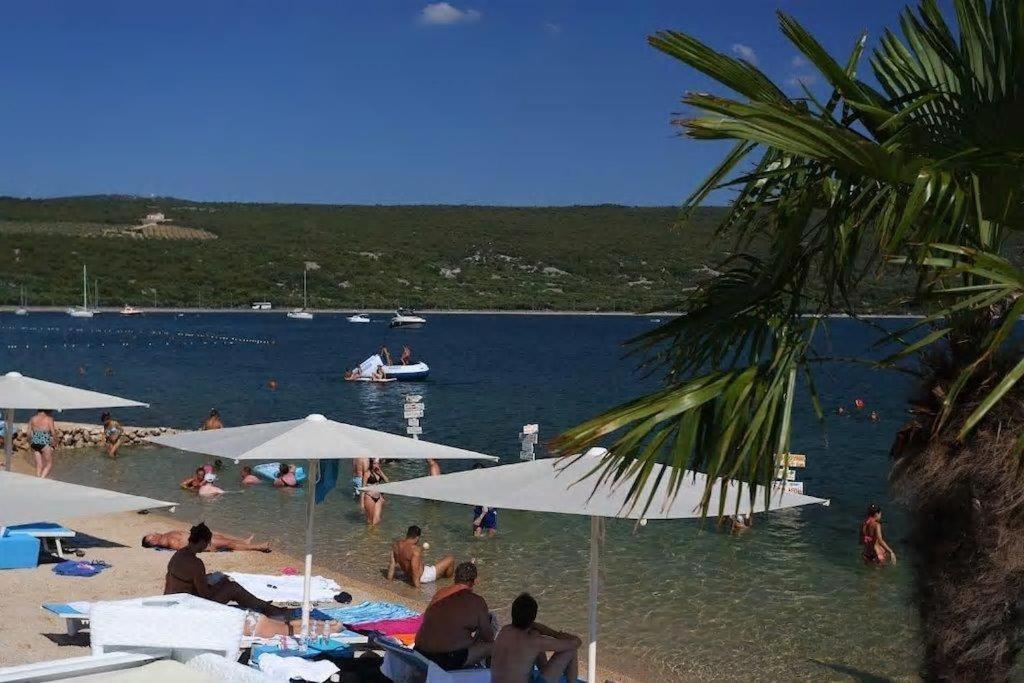 Apartmani Braut Kornić Dış mekan fotoğraf