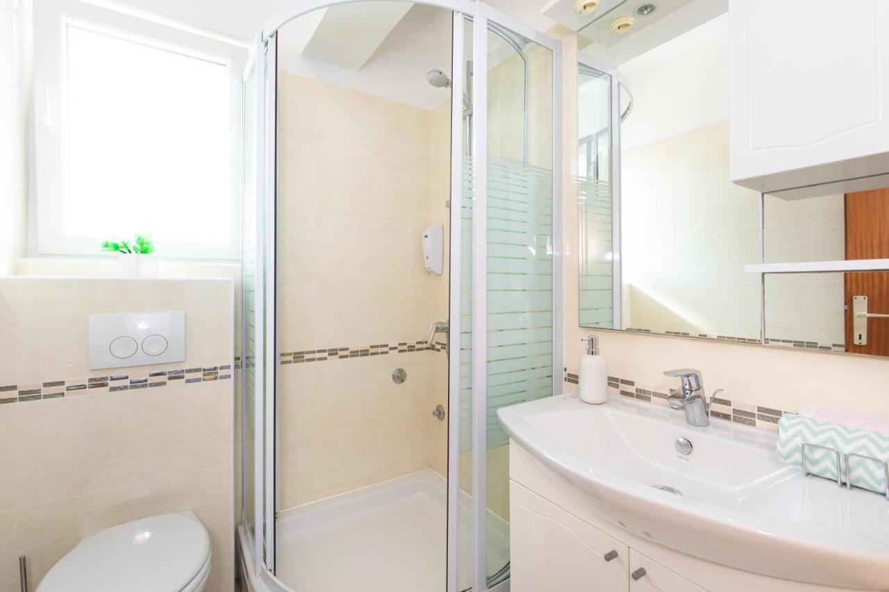 Apartmani Braut Kornić Dış mekan fotoğraf