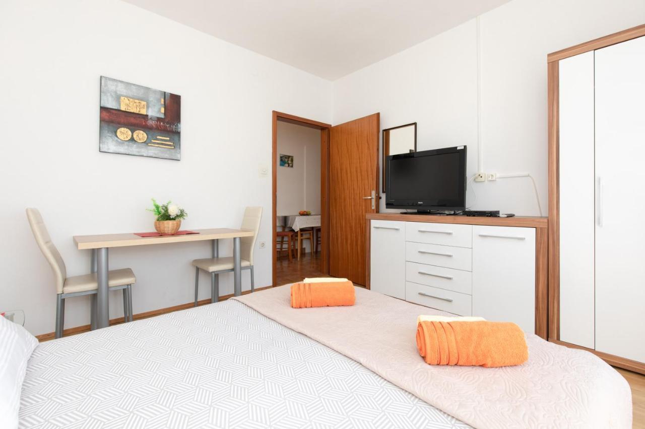 Apartmani Braut Kornić Dış mekan fotoğraf