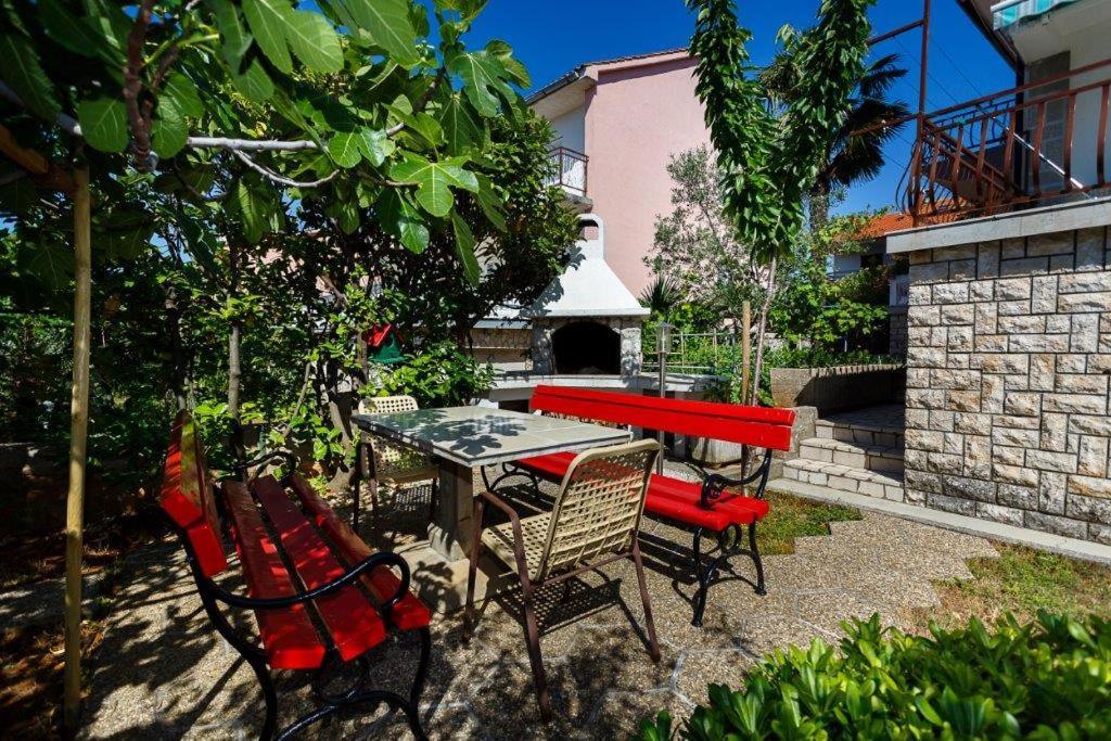 Apartmani Braut Kornić Dış mekan fotoğraf