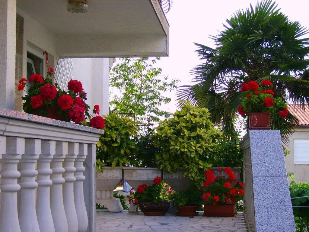 Apartmani Braut Kornić Dış mekan fotoğraf