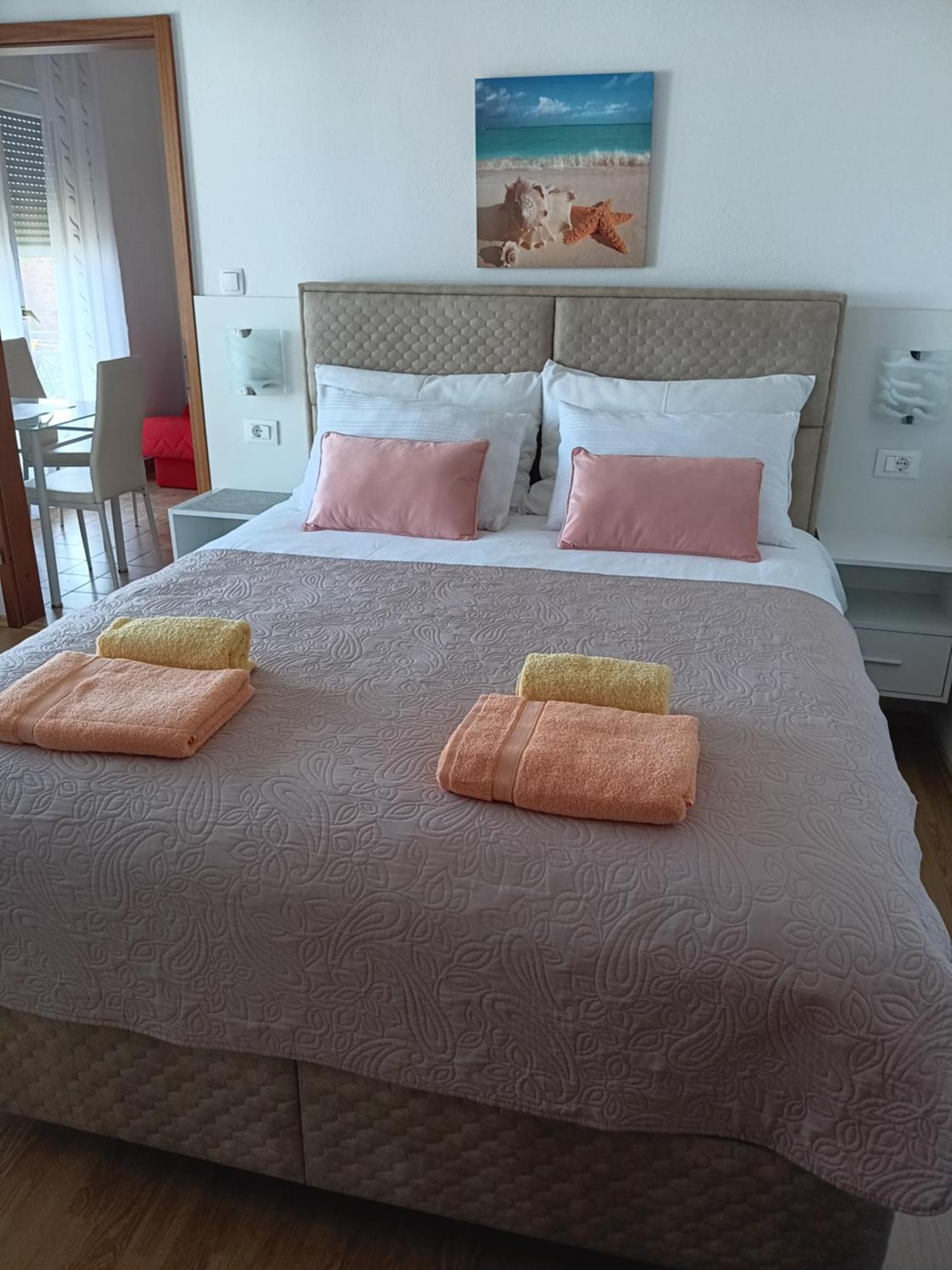 Apartmani Braut Kornić Dış mekan fotoğraf